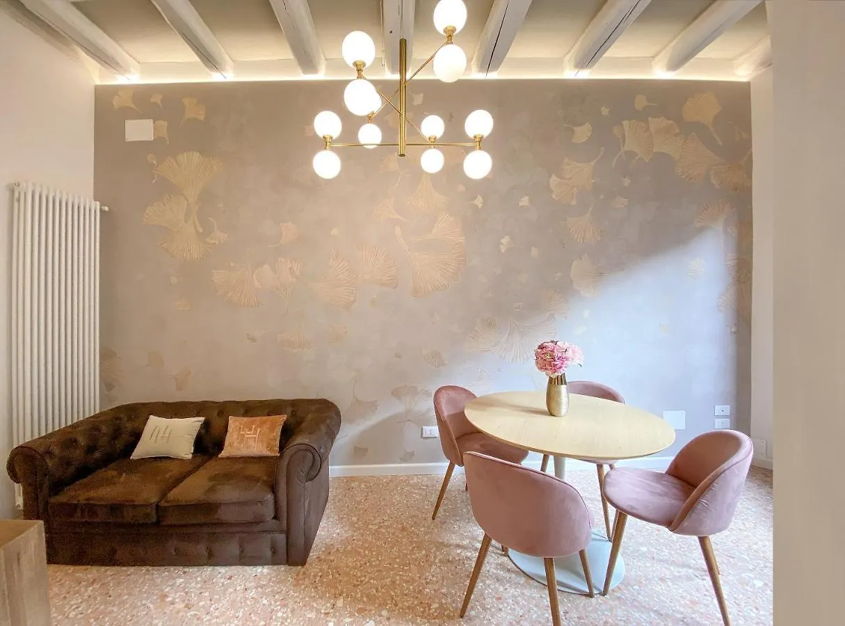 Appartement Querini Suite-Balcony On Canal, Close To San Marco Venise