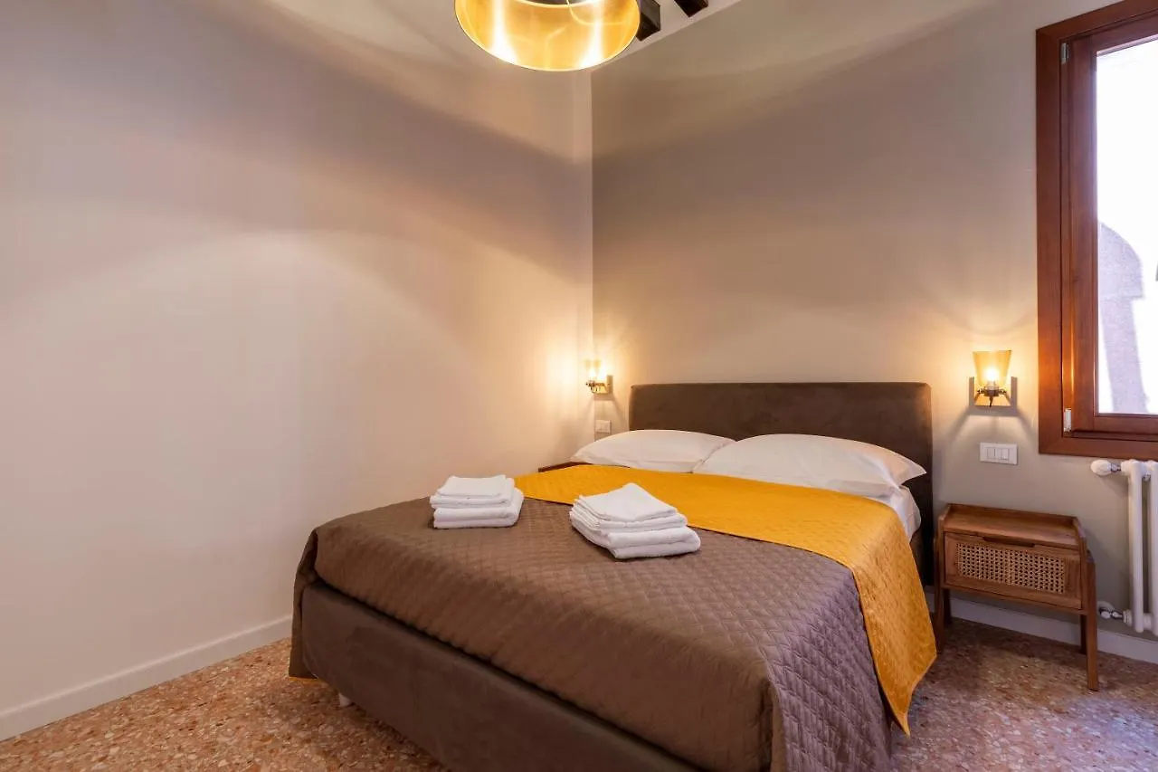 Querini Suite-Balcony On Canal, Close To San Marco Βενετία 0*,