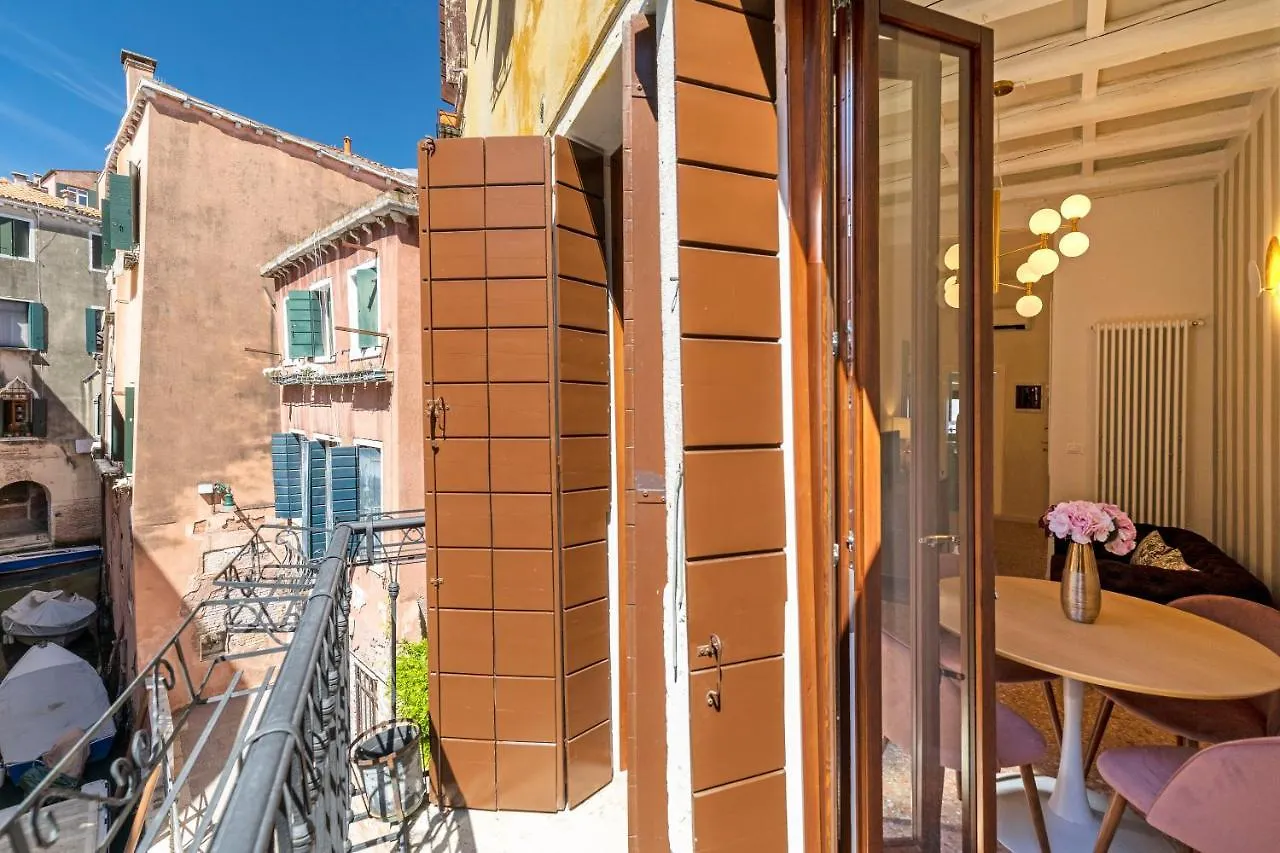 Querini Suite-Balcony On Canal, Close To San Marco Βενετία